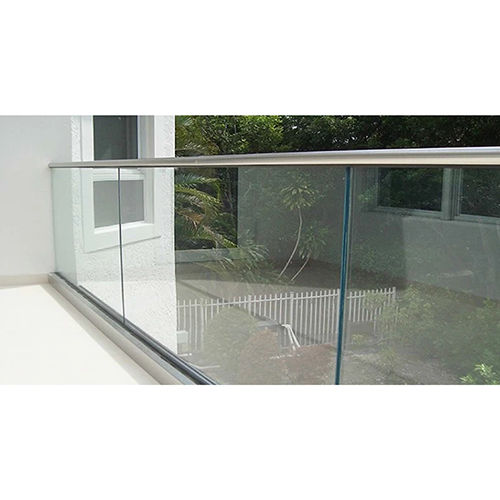 Cw-02 Brcvt Ss Glass Railing - Color: Colorless