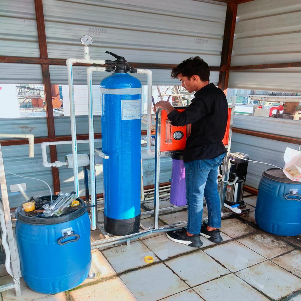250 LPH Commercial Reverse Osmosis Plant