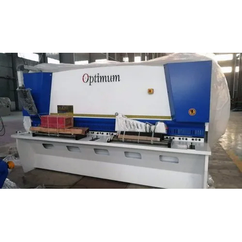 Metal Sheet Shearing Machine