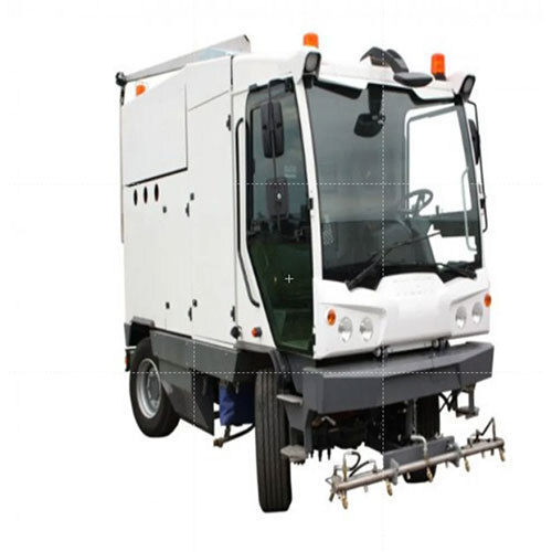 Municipal Road Sweeper Machine , Model Dulevo 6000 (Gem Approved) - Capacity: 4400 Liter/Day