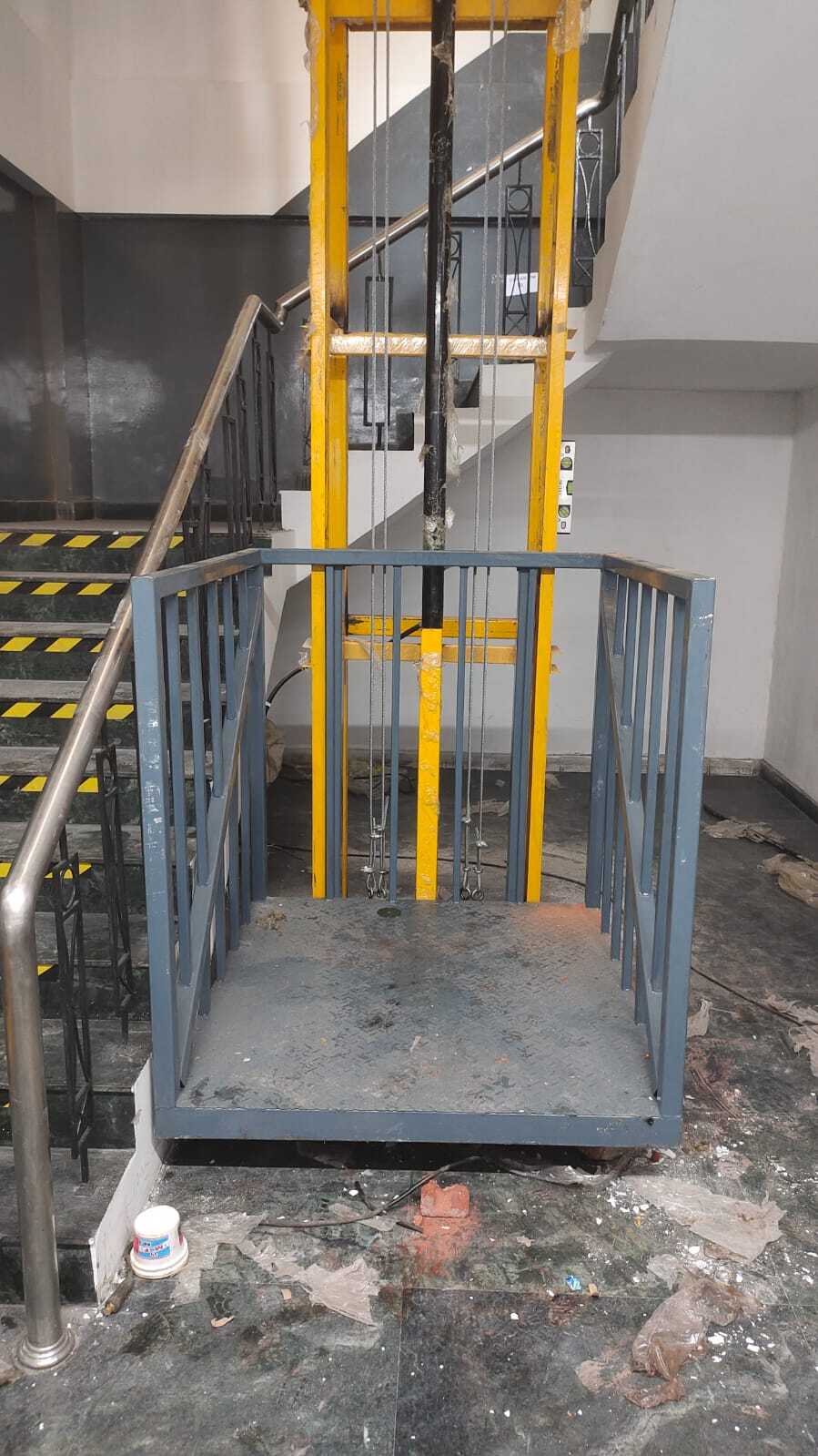 Hydraulic Goods Lift