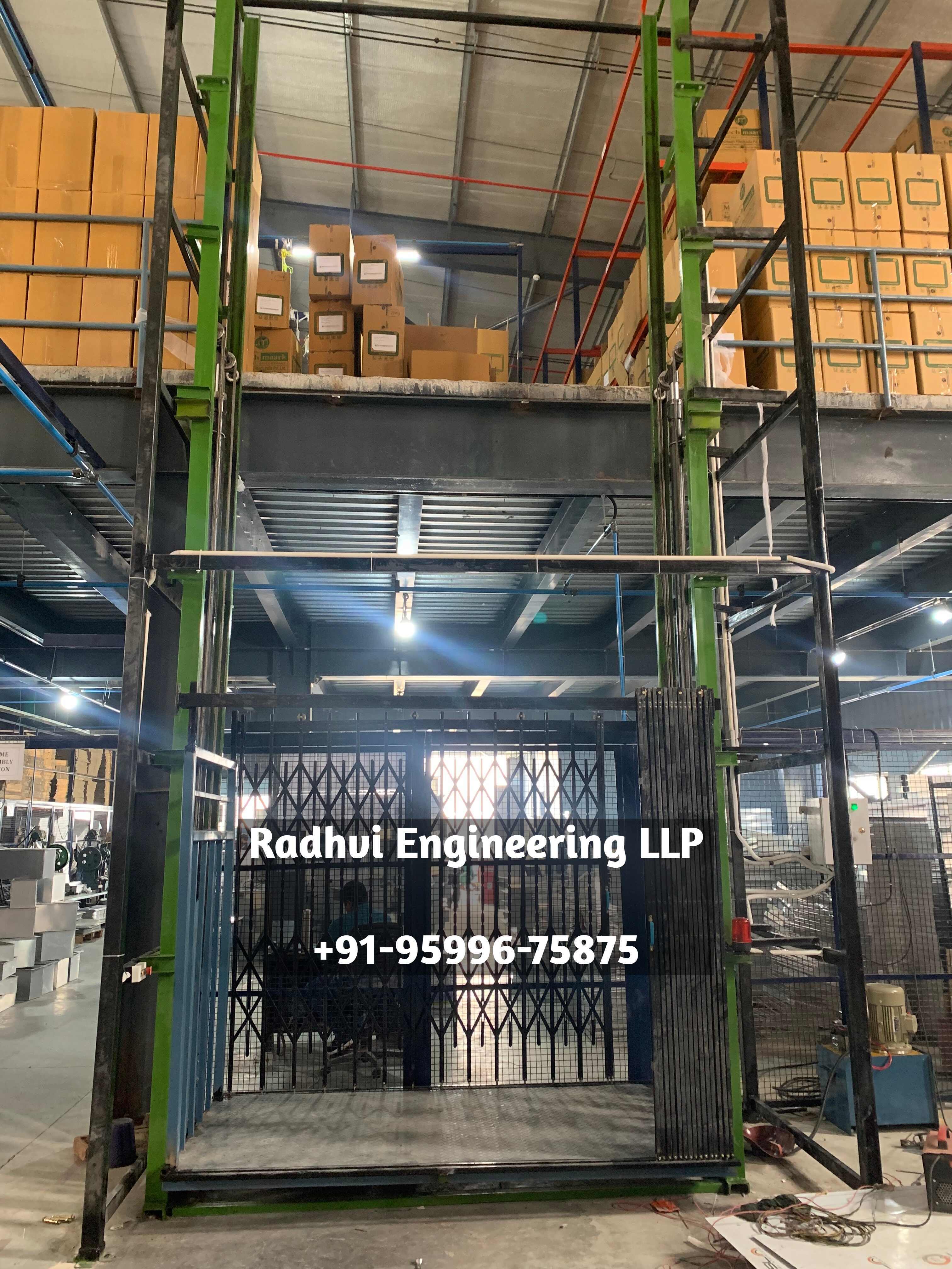 Platform Lift - Mild Steel, Max Capacity 2 Ton, 10 Feet Operating Height | Hydraulic Drive, 1 Meter Railing, Smooth Performance, Easy Installation, 12-month Warranty