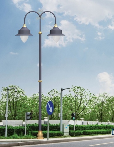 Cast iron lamp pole with double arm bracket