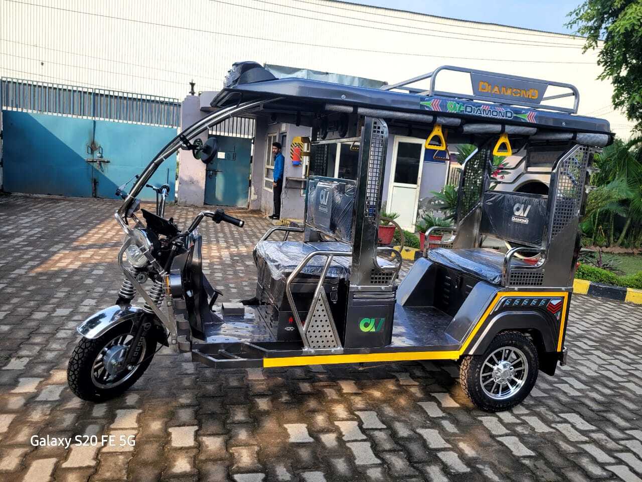 Diamond Super Shakti Dlx Passenger E Rickshaw