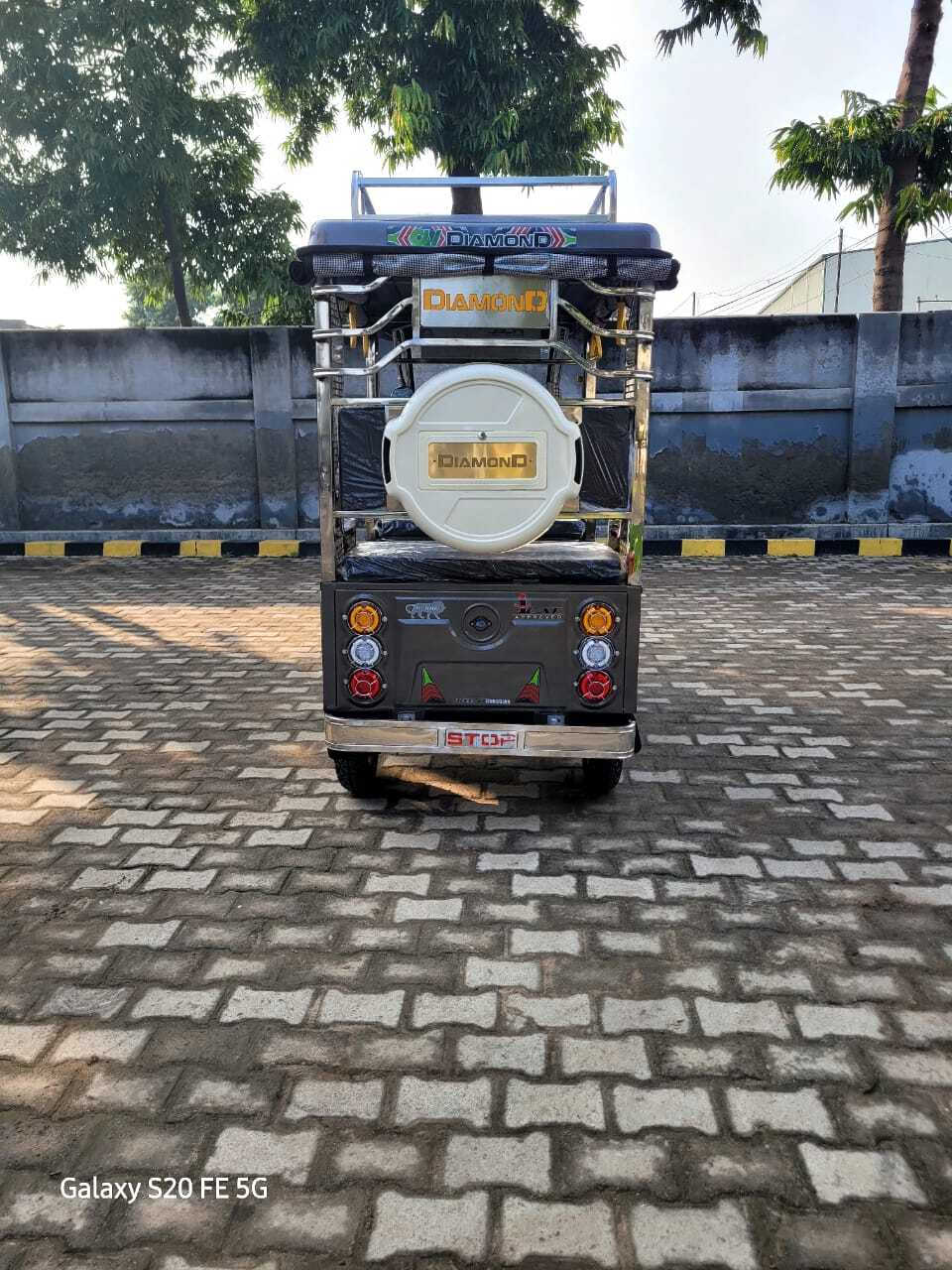 Diamond Super Shakti Dlx Passenger E Rickshaw