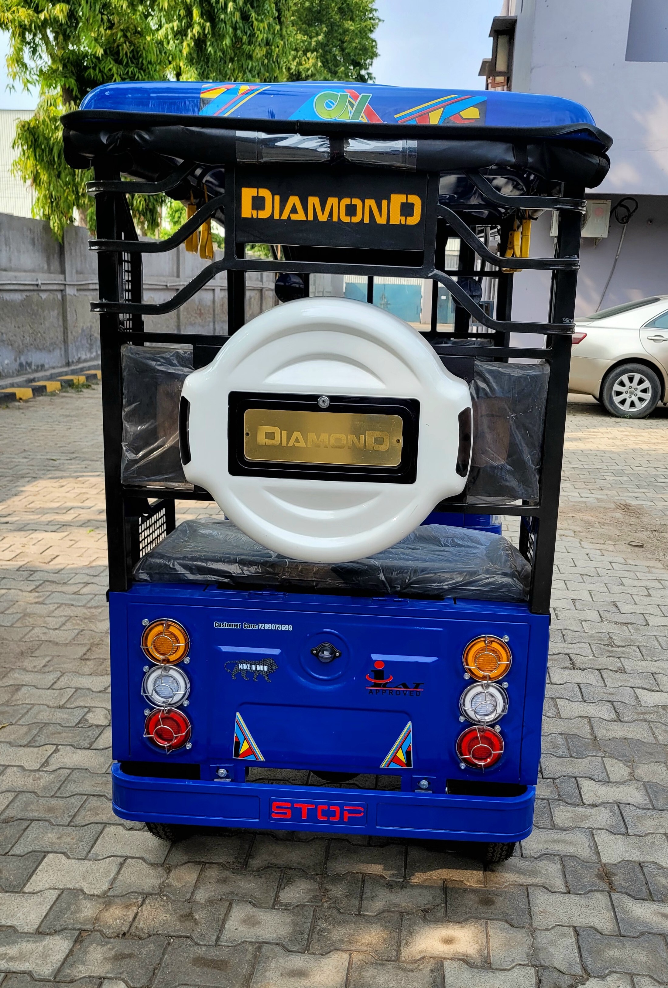 Mild Steel Passenger E Rickshaw