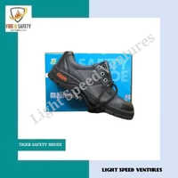 Tiger Lorex Safety Shoes - Leather Upper, PU Outsole, Sizes 7-10, Classic Black | Unisex Design, Superior Slip Resistance, Maximum Foot Protection