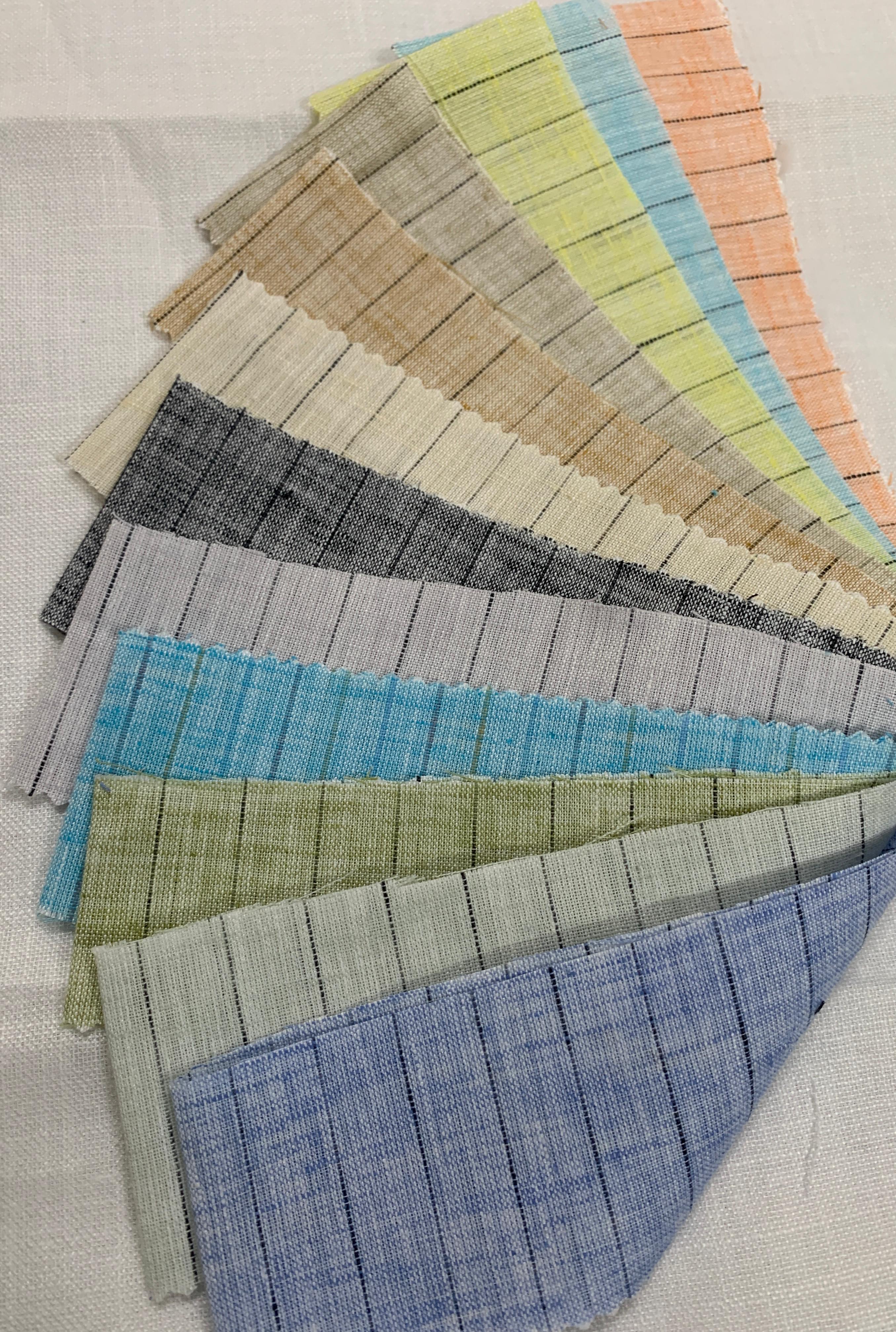 Linen Look Fabrics - Cotton And Polyester Blend, Machine Washable, Breathable And Versatile For Dresses, Curtains, And Upholstery