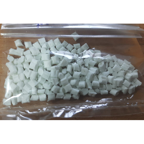 PBT Milky Gf Fr V Granules