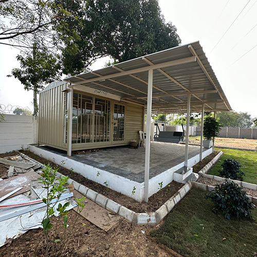 Portable Farm House Container - Color: As Per Requirement