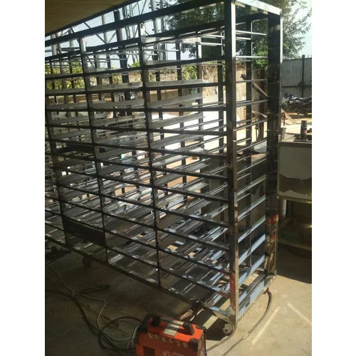 Ss Industrial Storage Rack - Capacity: 150 Kg/Hr