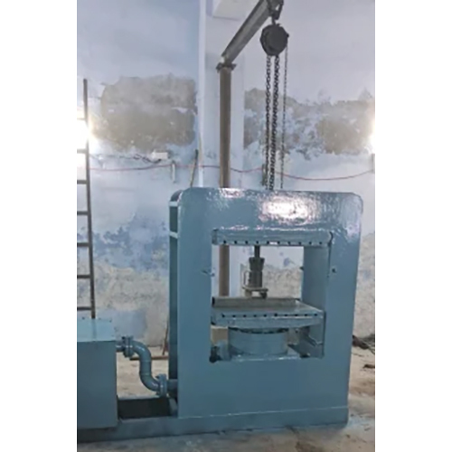 Sole Making Hydraulic Press Machine - Capacity: 50 Ton/Day