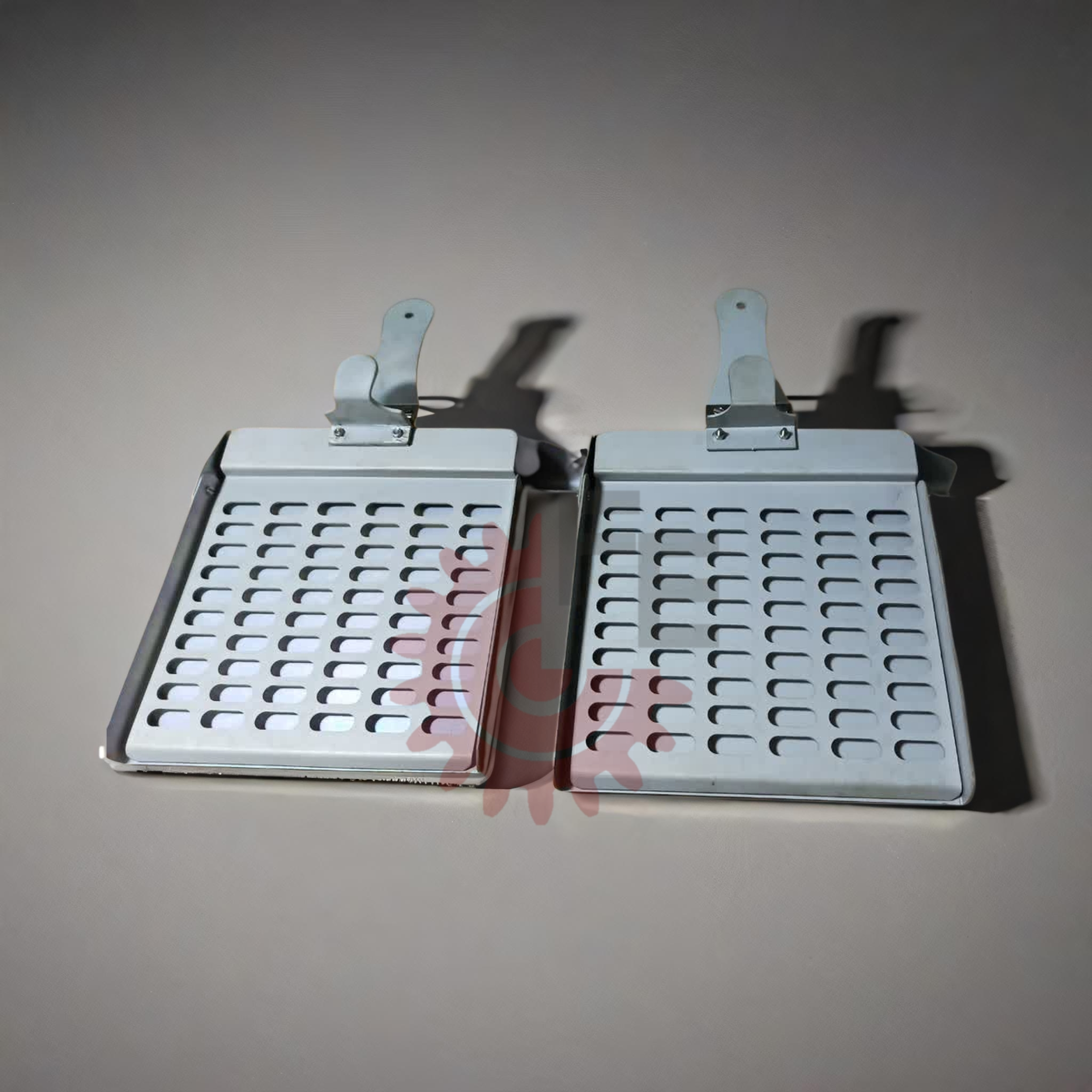 Manual Capsule Counter - Stainless Steel, Manual Control Mode, Elegant Silver Color | Ideal for Counting Capsules, Pills, and Tablets