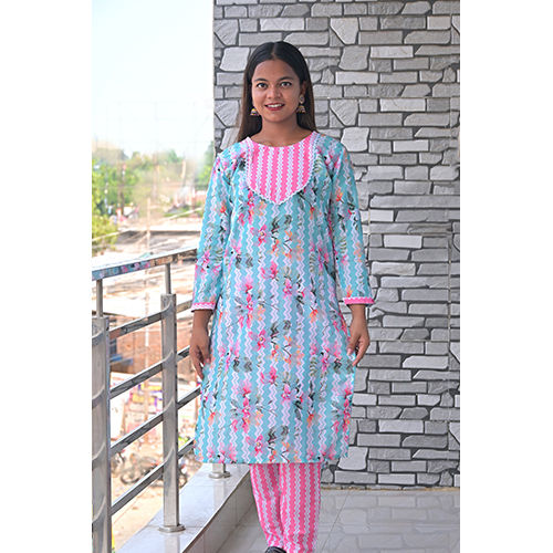 Ladies Cotton Kurta Pant Set With Flower Print - Color: Multicolor