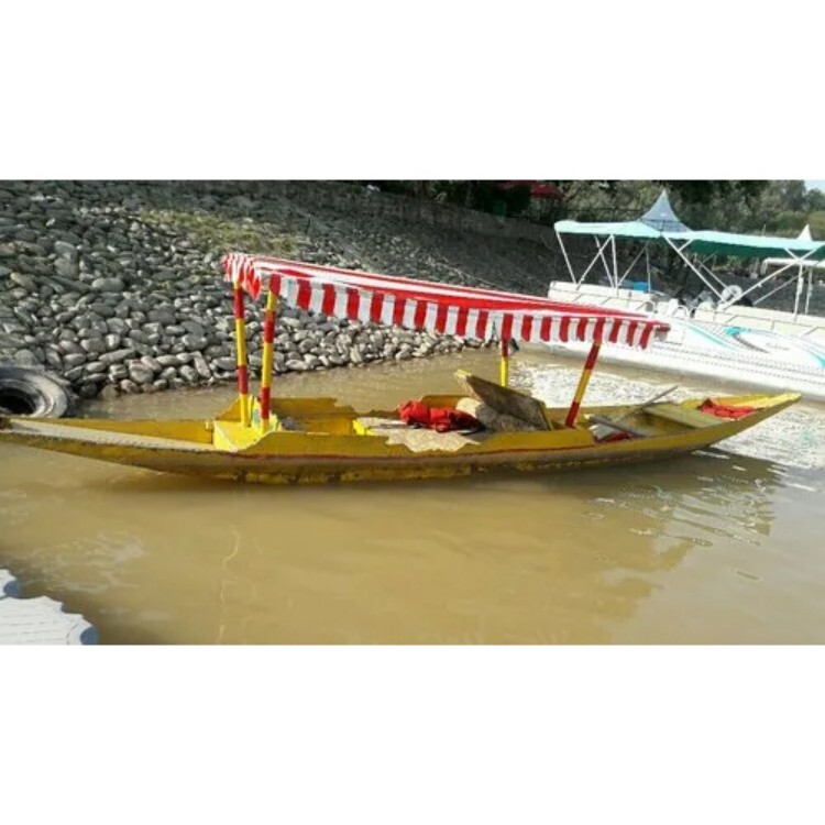 Shikara Boat