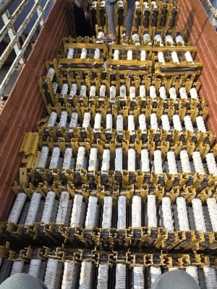 Laminated Iron Core - Frequency (Mhz): 50/60 Hertz (Hz)