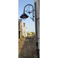 Cast Iron Lamp Post - Color: Cold White