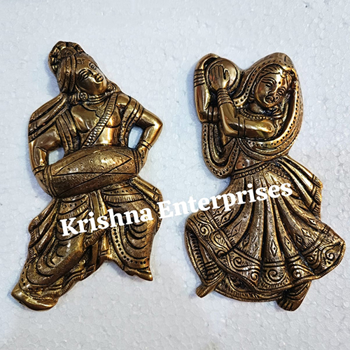 Ke1391 Brass Wall Hanging Dancing Pair - Color: Golden