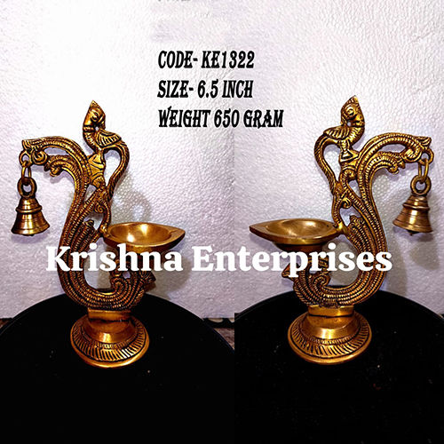 Ke1322 Brass Diya - Color: Golden