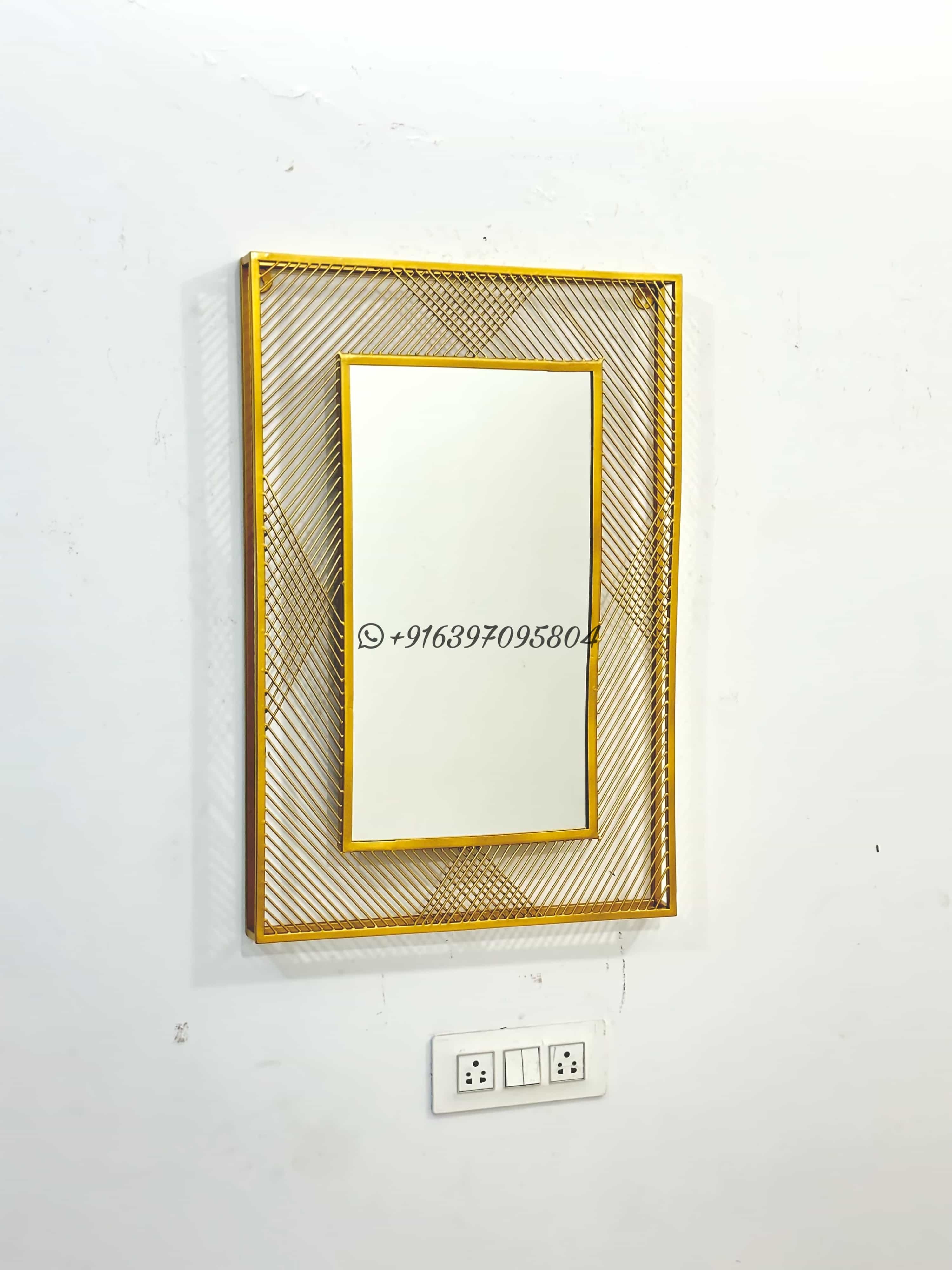 Refined Metal Mirror - Color: Gold