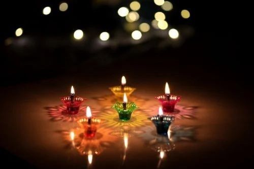 Mitsico 3d Reflection Oil Diya Diwali Festival Plastic (Pack of 4) Table Diya Set With Cotton Wick