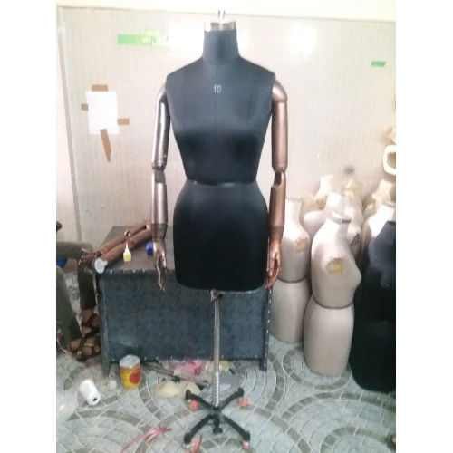 Female Display Dummy - Color: Black