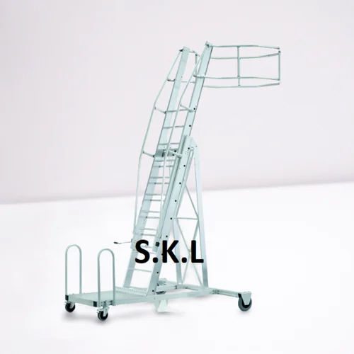 Silver Aluminium Tanker Ladder, For Industrial - Feature: Good Quality