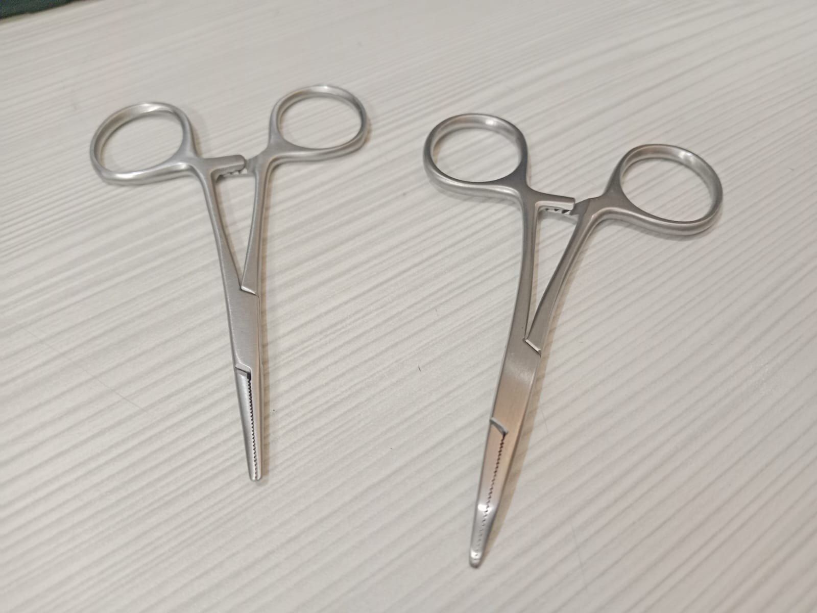 Artery Forceps Surgical Forceps