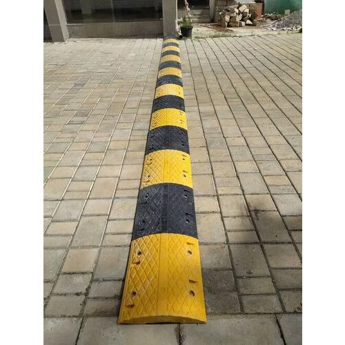 Rubber Speed Breaker - Color: Yellow & Black