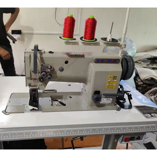 Double Needle Compound Feed Lockstitch Sewing Machine