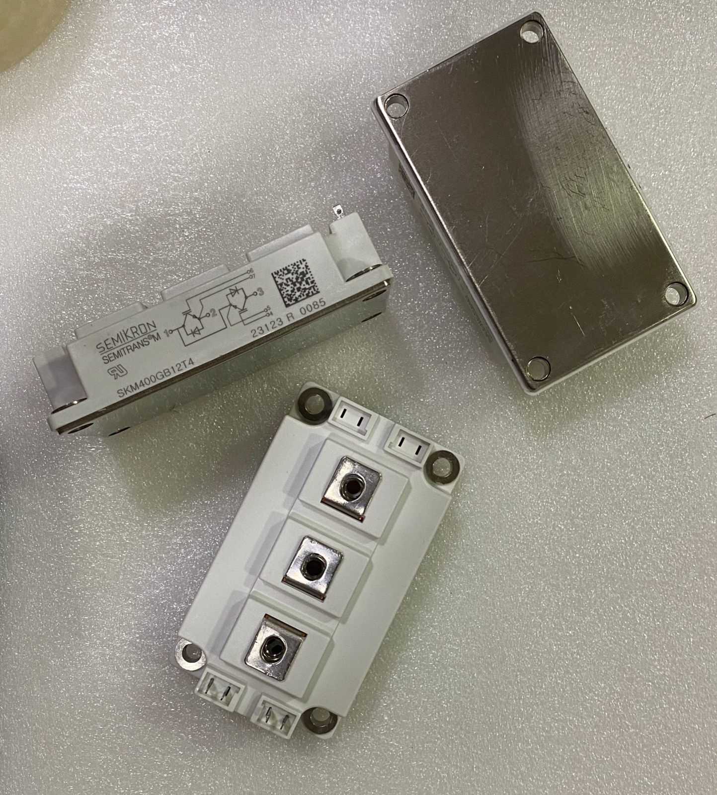Semikron Skm400gb12t4 Module - Color: White