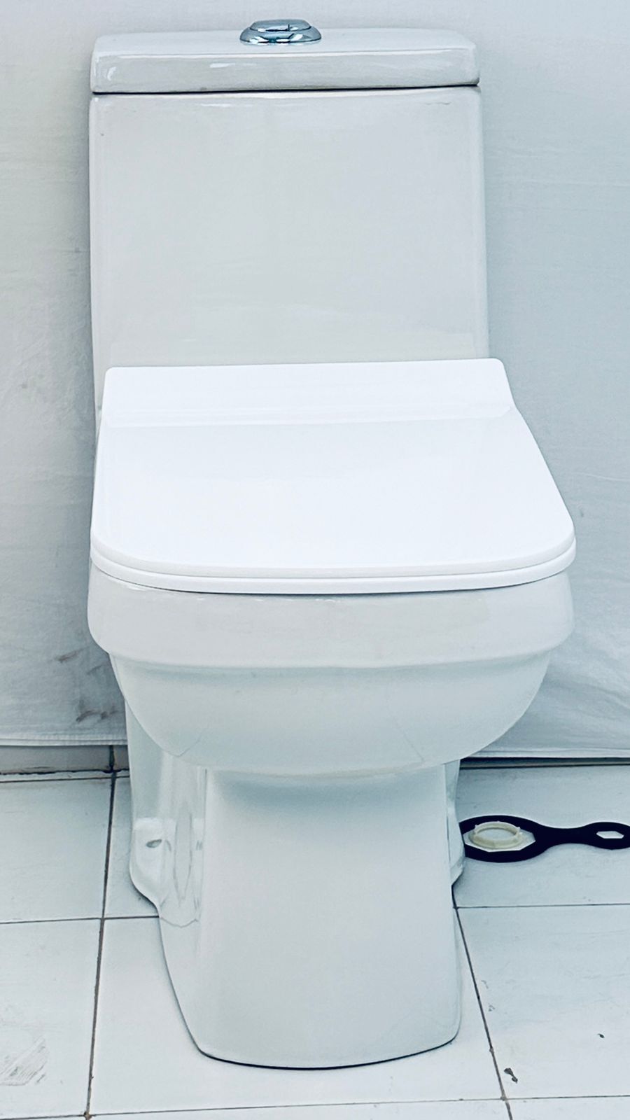 One Piece Toilet - Elegant Ceramic Design | Space-saving, Easy-to-clean, Modern Flush Technology