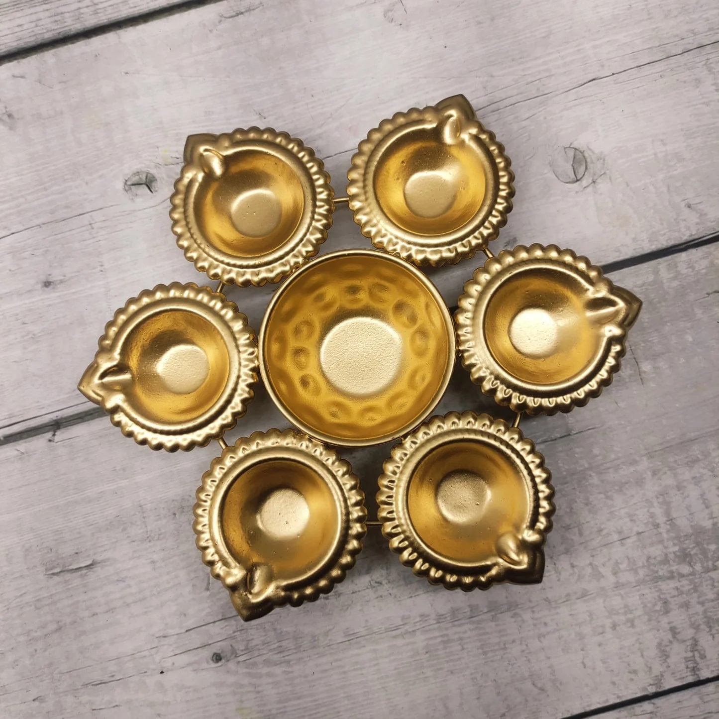 Iron Diya Mini Urli