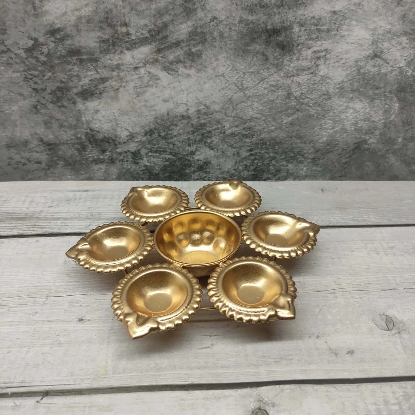 Iron Diya Mini Urli