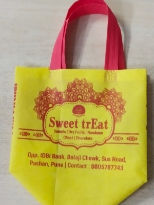 Non Woven Carry Bags - Multicolor, 10x14 to 16x20 inches | Heat Seal, Digital & Flexo Printing, With Handle