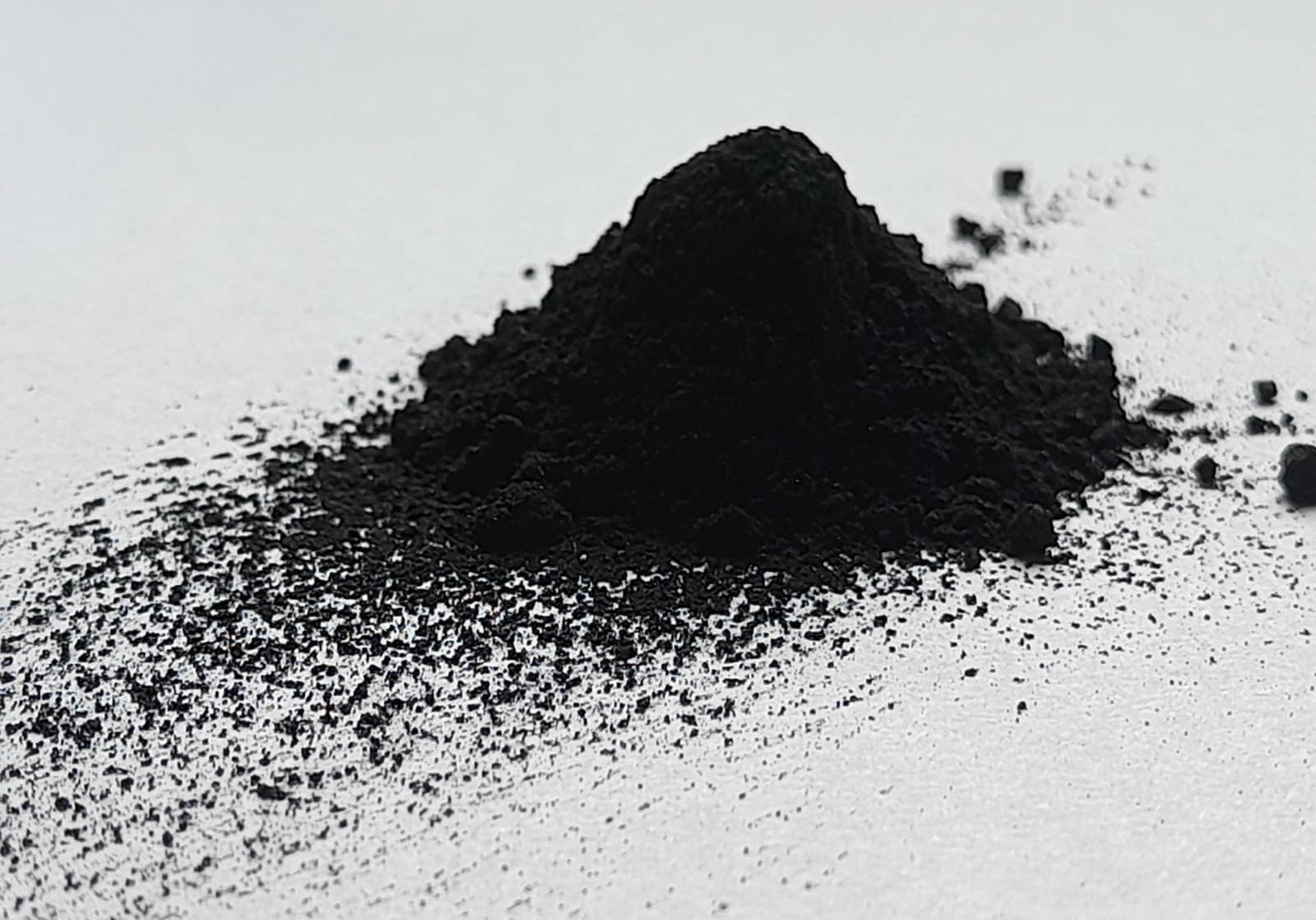 Expandable Graphite Flakes - Industrial Grade, Flame Retardant And Conductive Applications, Environmentally Friendly, Versatile Usage