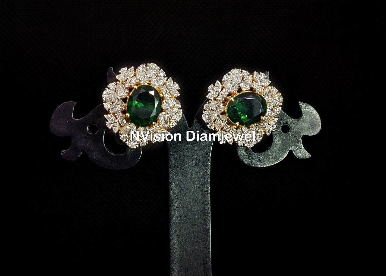 Natural Diamond Dewdrops with Center Emerald Earrings