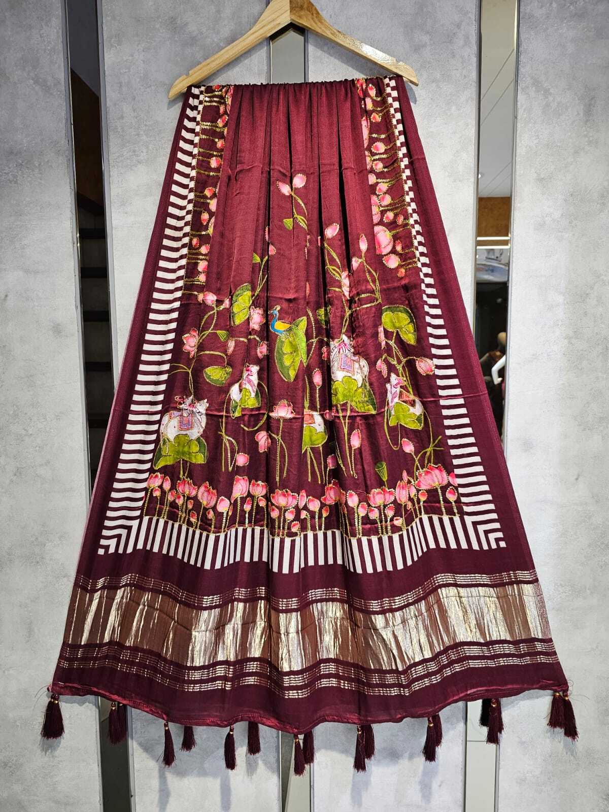 Gajji Silk Dupatta - Attributes: Washable