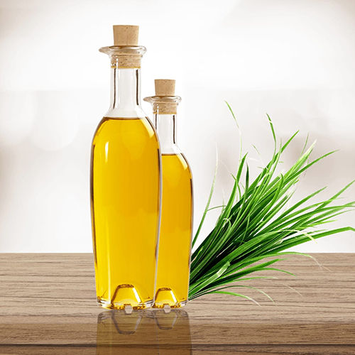 Lemon Grass Oil - Raw Material: Leaves