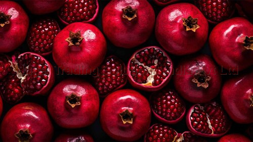 Fresh Pomegranate - Standard Size, Round Shape | Vibrant Red Color, 3 Days Shelf Life, Common Cultivation