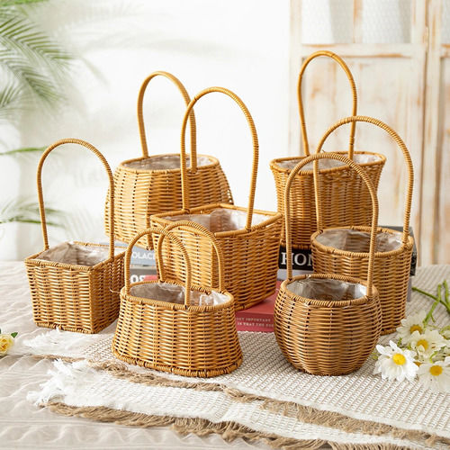 Handicraft Basket - Color: Brown