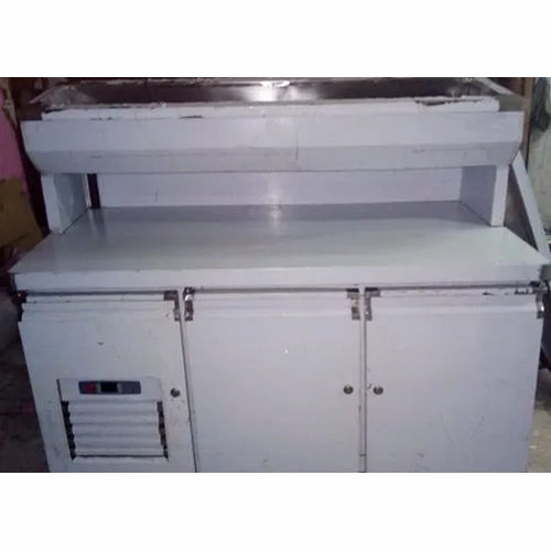 Pizza Makeline Saladate Chiller - Color: Silver