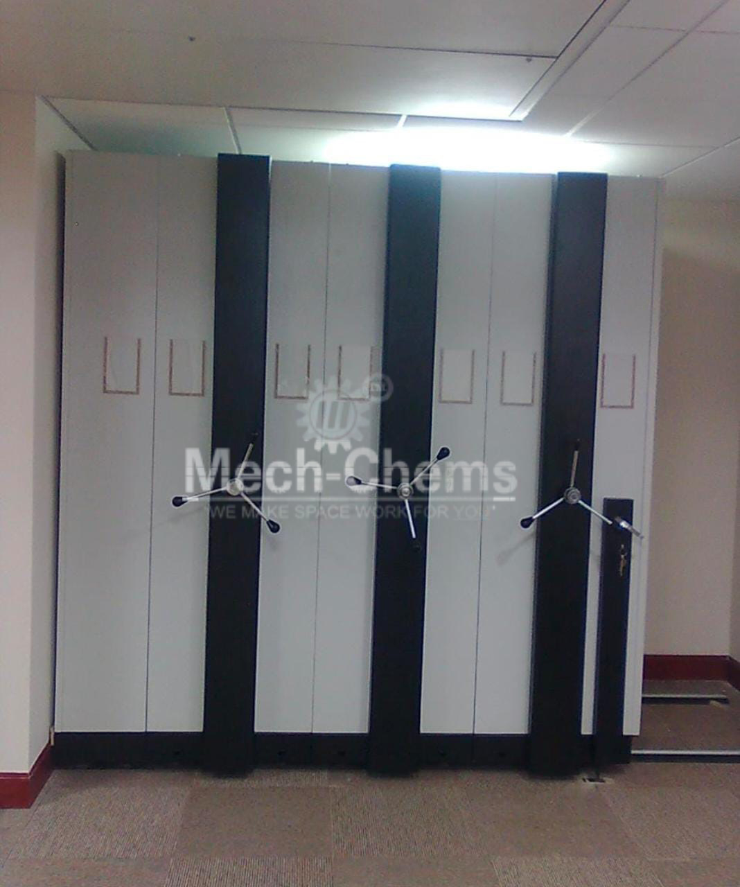 Stainless Steel Mobile Storage System - 7 Feet Height, 90 Kg Capacity | Blue And White, Rectangular Shape, Ideal For Industrial Use