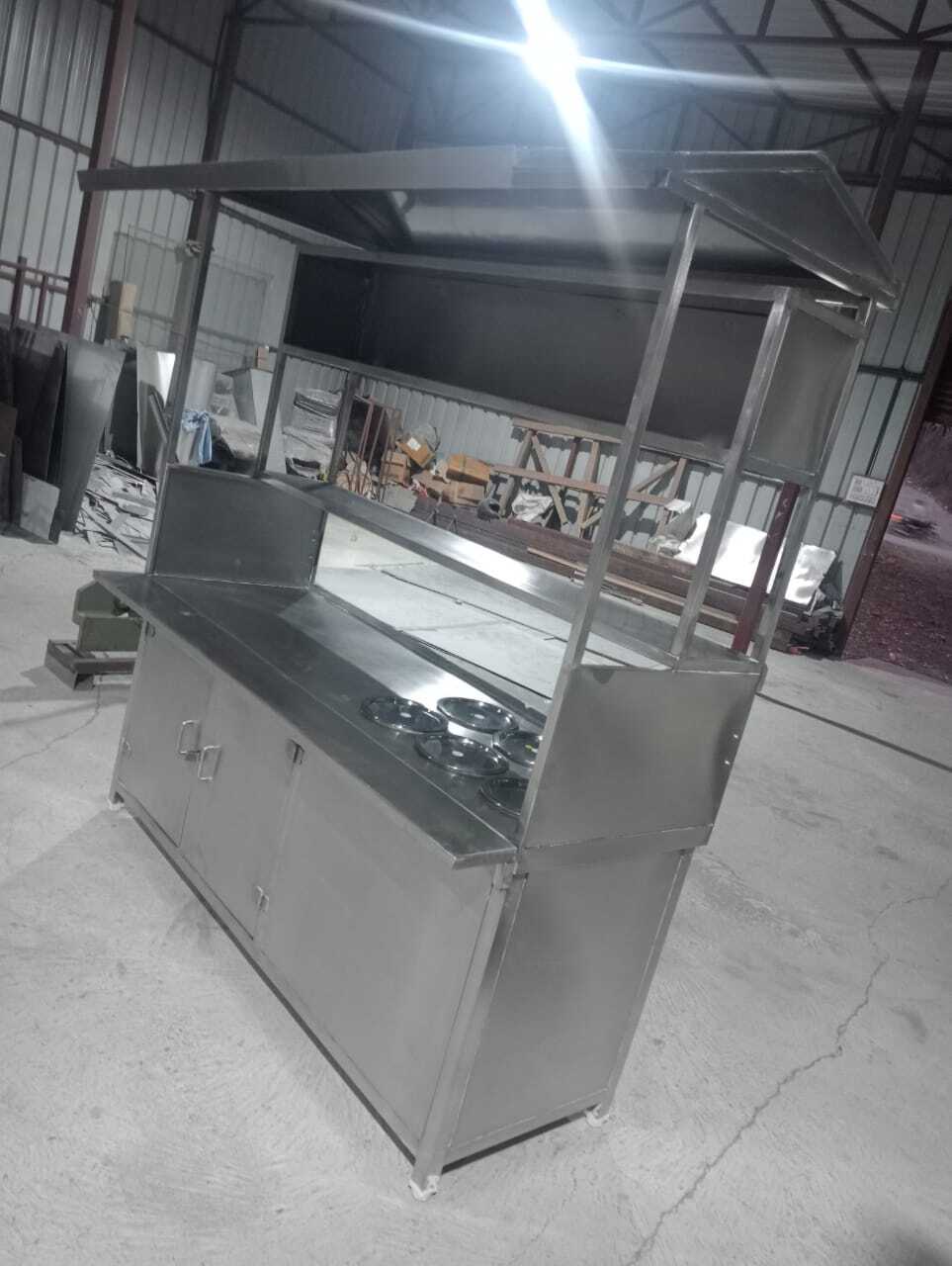 Snack Counter With Bain Maire