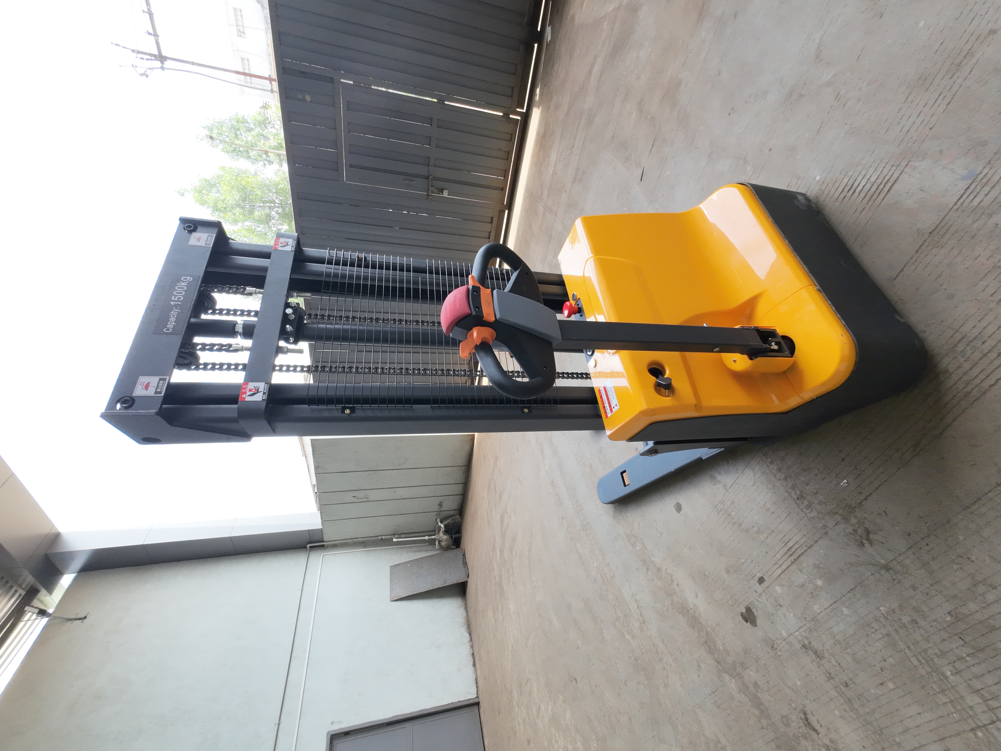 Fully Electric Walkie Stacker