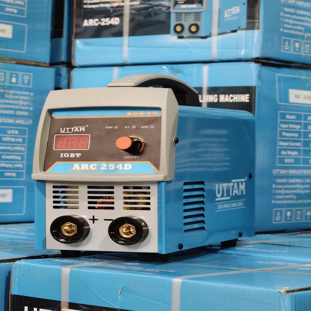 Arc Welding Machine - 254 Amp Current, 11.5x6x9 Inch Dimensions, Ip21 Protection | Forced Air Cooling, 50/60 Hz Frequency, 220/440 Volt Input