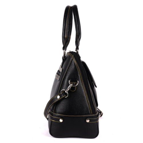 Ladies  Leather Black Hand Bag - Design: Standard