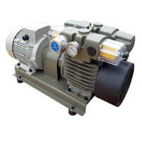 Oil Free Vacuum Pump - Color: Black
