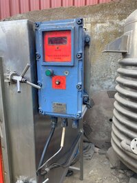 Vacuum Tray Dryer