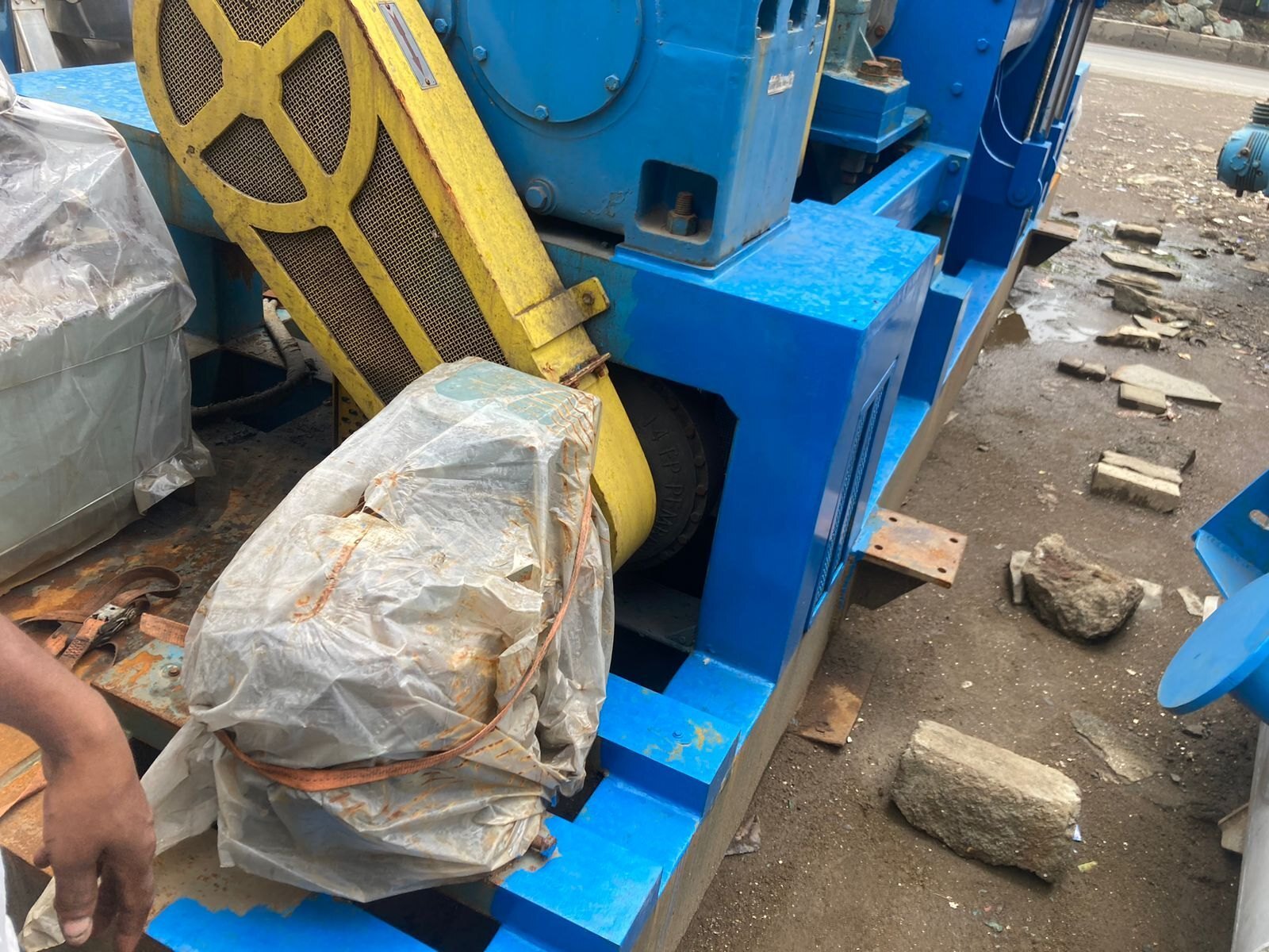 Sigma Mixer Machine - 250 Kg/hr Capacity, Automatic Operation, Stainless Steel Construction, Computerized Control, 415 Volt Power Supply